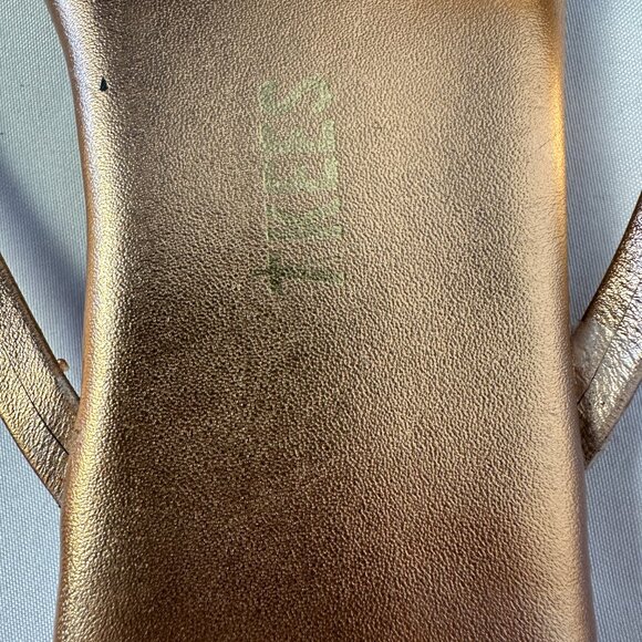 Tkees Womens Riley Metallics Sandal in Beach Pearl Criss-Cross Straps, Size 7 - Picture 6 of 10